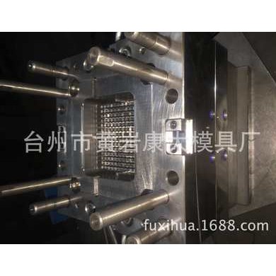 专做热流道医疗耗材   雅培日立 贝克曼罗氏生化吸头盒 模具厂家