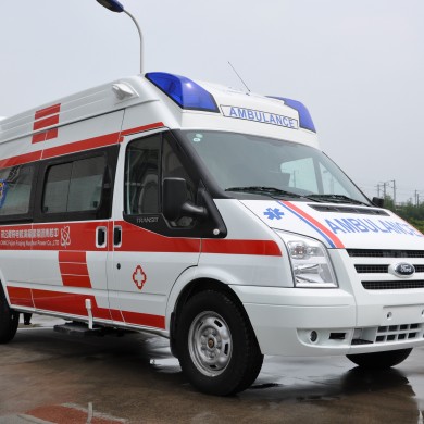 福特新世代全顺高顶V348监护型救护车