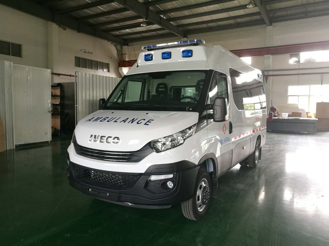原装意大利进口依维柯监护型救护车