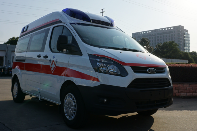 福特新全顺V362监护型救护车