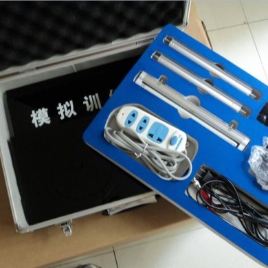 腹腔镜模拟训练器_简介